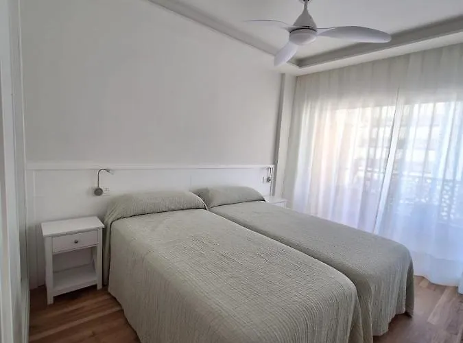 Seafront Apartmán *